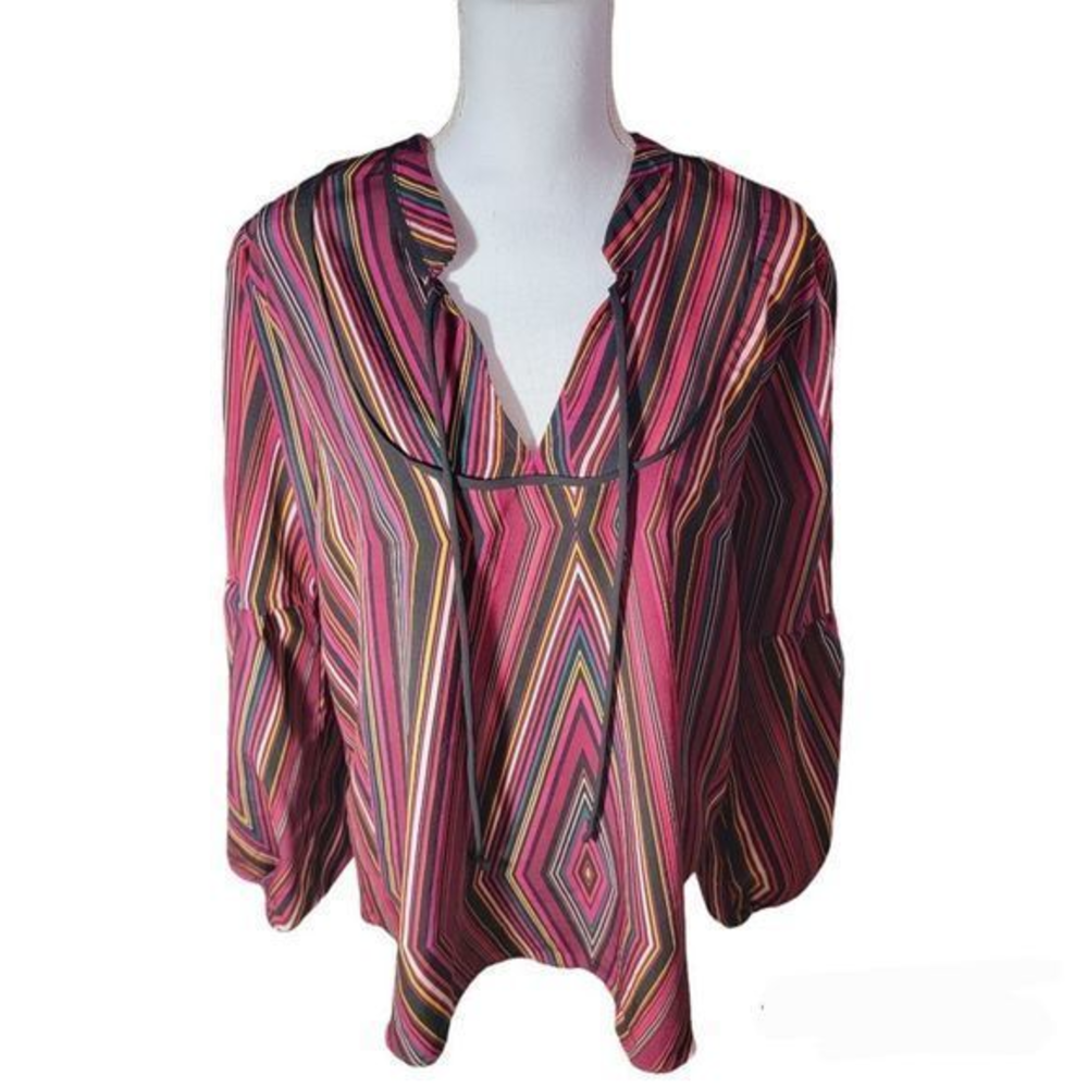 Maurices women's‎ Blouse pink colorful design plus size 0 long sleeve